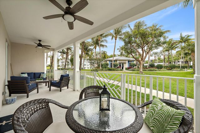 814 BAY COLONY Drive S, Juno Beach, FL 33408
