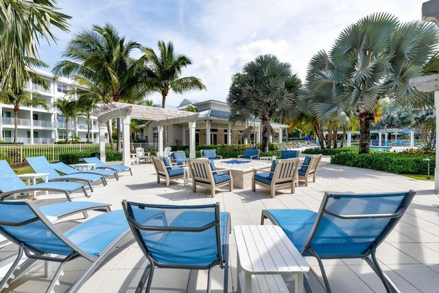 814 BAY COLONY Drive S, Juno Beach, FL 33408