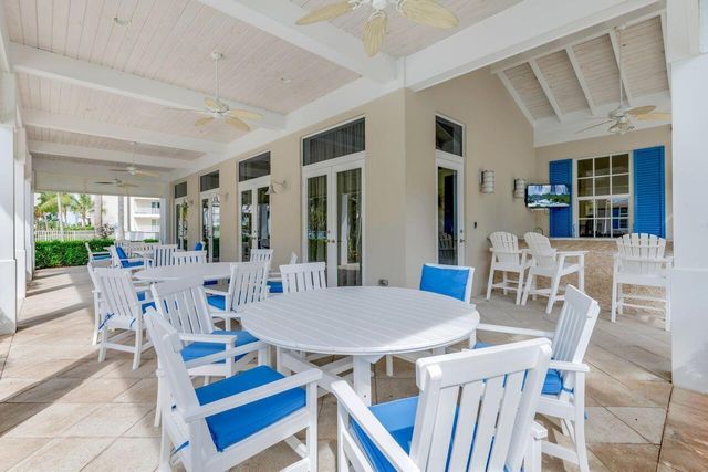 814 BAY COLONY Drive S, Juno Beach, FL 33408