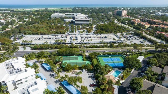 814 BAY COLONY Drive S, Juno Beach, FL 33408