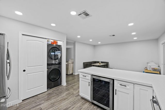 4470 E BELLEVIEW Street, Phoenix, AZ 85008