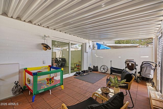 4470 E BELLEVIEW Street, Phoenix, AZ 85008