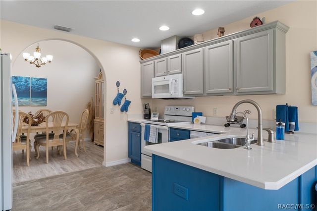 242 N Golf Harbor Path, Inverness, FL 34450