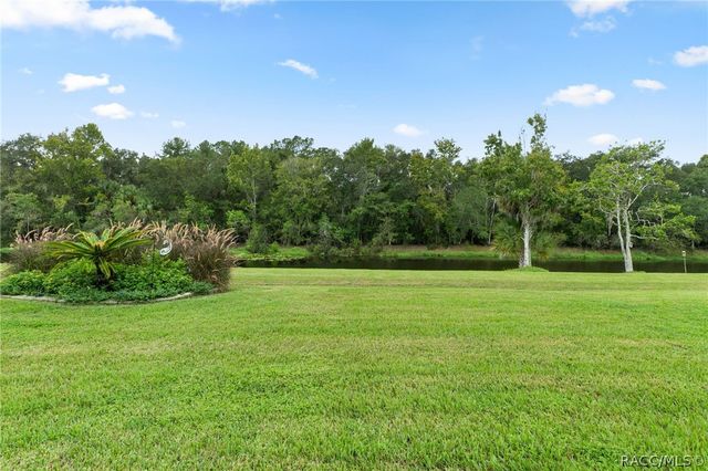 242 N Golf Harbor Path, Inverness, FL 34450