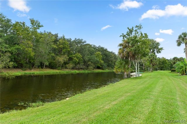 242 N Golf Harbor Path, Inverness, FL 34450