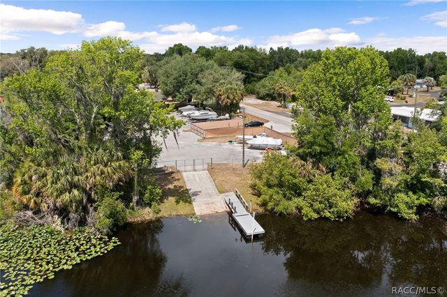 242 N Golf Harbor Path, Inverness, FL 34450
