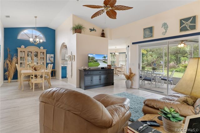 242 N Golf Harbor Path, Inverness, FL 34450