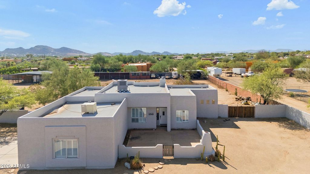 37620 N 12TH Street, Phoenix, AZ 85086 — photo 2