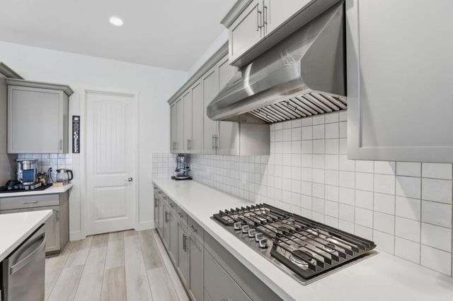 486 Lassen Way, Marina, CA 93933