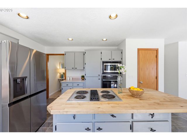 16255 Se CLARE Ct, Milwaukie, OR 97267