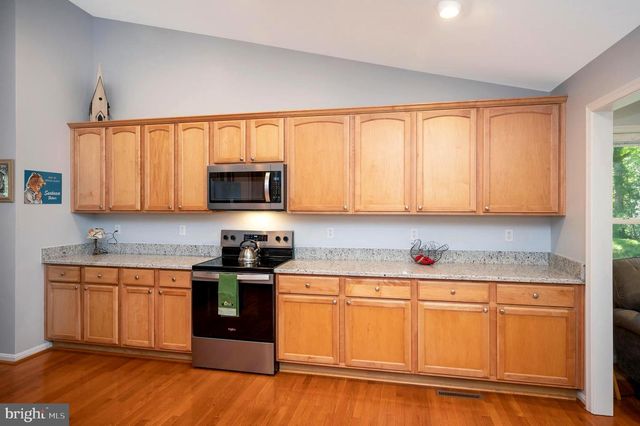 216 BATTLEFIELD RD, Locust Grove, VA 22508