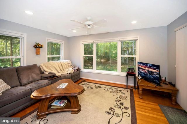 216 BATTLEFIELD RD, Locust Grove, VA 22508