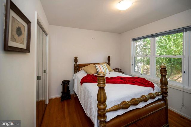 216 BATTLEFIELD RD, Locust Grove, VA 22508