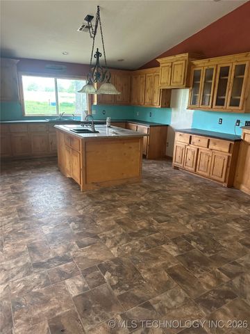 229 Blue Hill, Bokchito, OK 74726