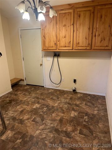 229 Blue Hill, Bokchito, OK 74726