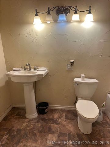 229 Blue Hill, Bokchito, OK 74726