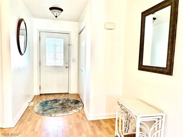 8524 Manchester Avenue NW, Canal Fulton, OH 44614