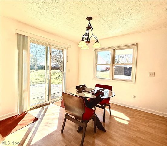 8524 Manchester Avenue NW, Canal Fulton, OH 44614