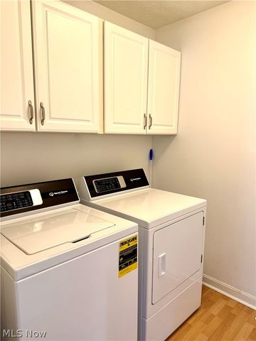 8524 Manchester Avenue NW, Canal Fulton, OH 44614