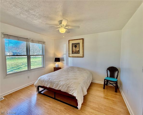 8524 Manchester Avenue NW, Canal Fulton, OH 44614