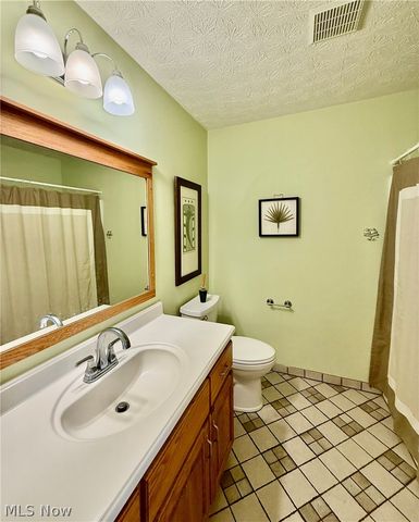 8524 Manchester Avenue NW, Canal Fulton, OH 44614