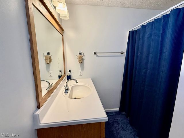 8524 Manchester Avenue NW, Canal Fulton, OH 44614