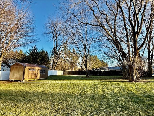 8524 Manchester Avenue NW, Canal Fulton, OH 44614