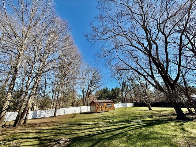 8524 Manchester Avenue NW, Canal Fulton, OH 44614