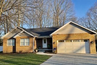 8524 Manchester Avenue NW, Canal Fulton, OH 44614