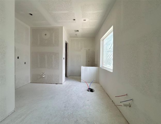 9541 Kerrwood Lane, Houston, TX 77080