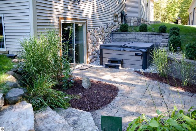 533 Fisher Road, Traverse City, MI 49685