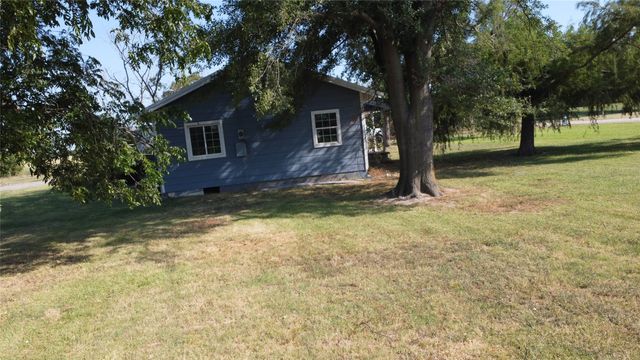 949 County Road 1410, Bonham, TX 75418