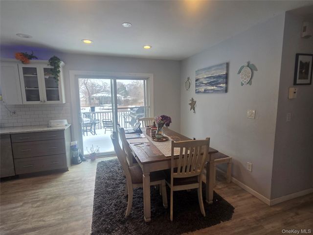 2525 Locust Avenue, Ronkonkoma, NY 11779