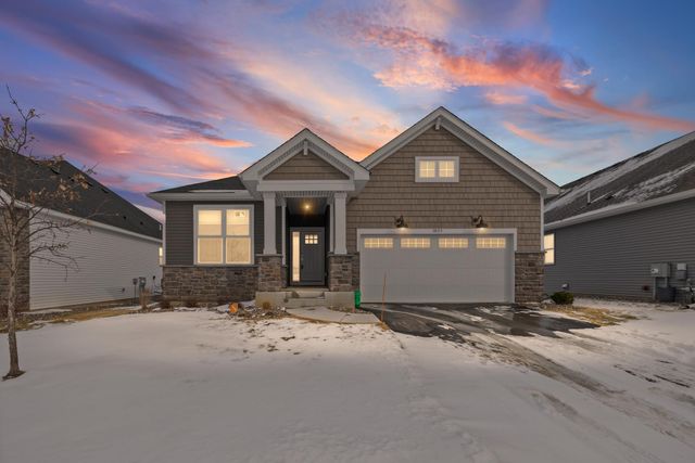 3825 Henna Avenue N, Oakdale, MN 55128