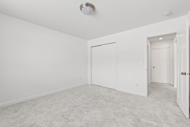 3825 Henna Avenue N, Oakdale, MN 55128