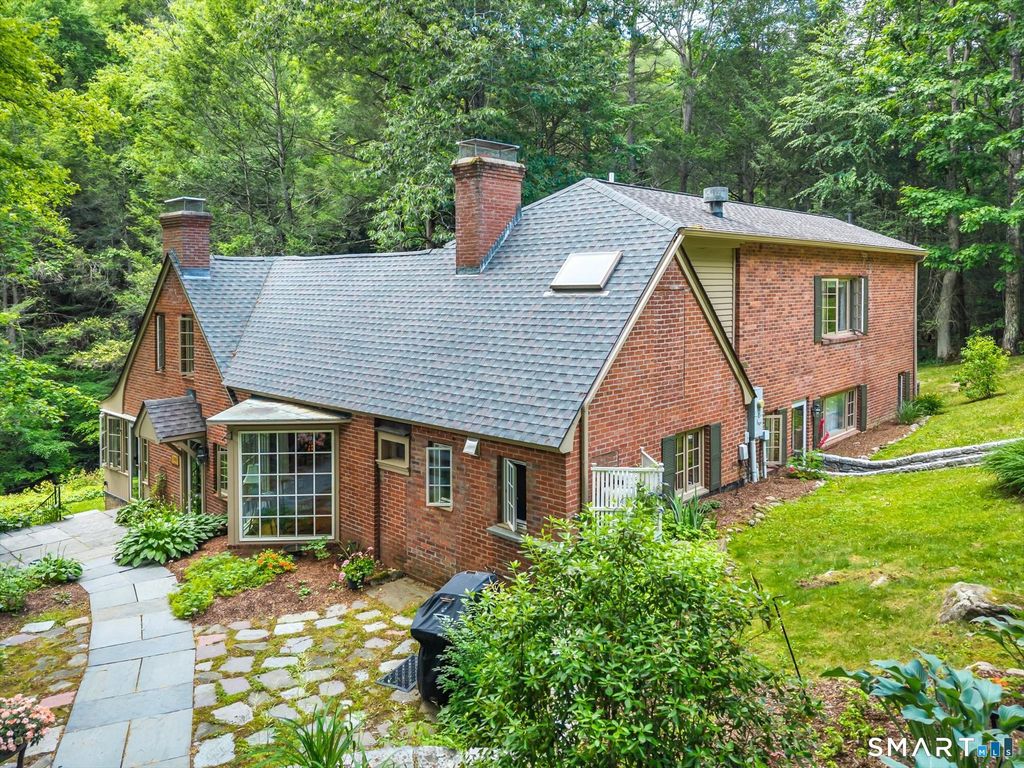 11 Pratt Farm Road, Granby, CT 06060