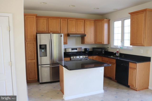 12031 OVERBRIDGE LN, Fairfax, VA 22030