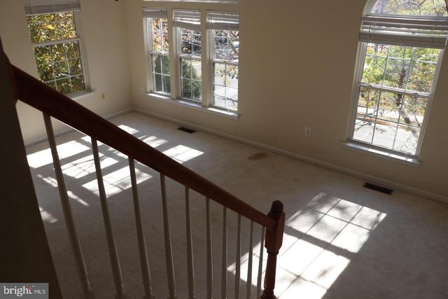12031 OVERBRIDGE LN, Fairfax, VA 22030
