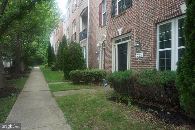 12031 OVERBRIDGE LN, Fairfax, VA 22030
