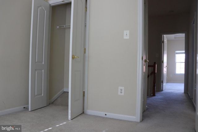 12031 OVERBRIDGE LN, Fairfax, VA 22030