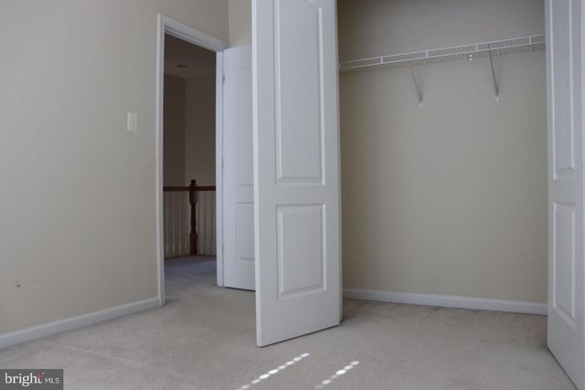 12031 OVERBRIDGE LN, Fairfax, VA 22030
