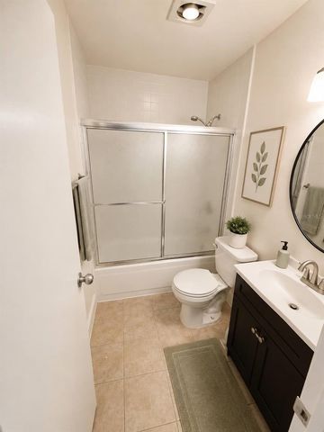 6057 WINDHOVER DRIVE E-08, Orlando, FL 32819