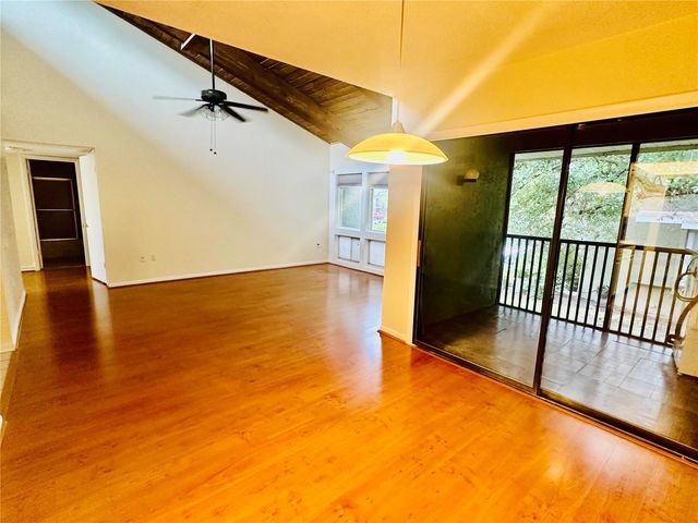 6057 WINDHOVER DRIVE E-08, Orlando, FL 32819