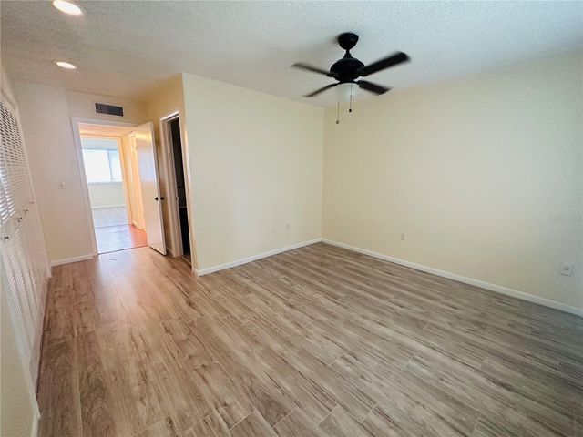 6057 WINDHOVER DRIVE E-08, Orlando, FL 32819