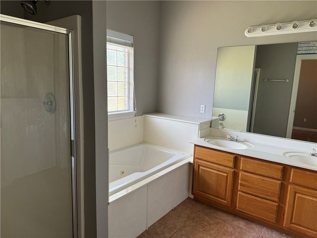 410 Ash Street A, Lowell, AR 72745