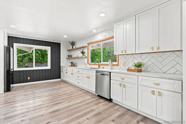 3425 Purer Rd, Escondido, CA 92029