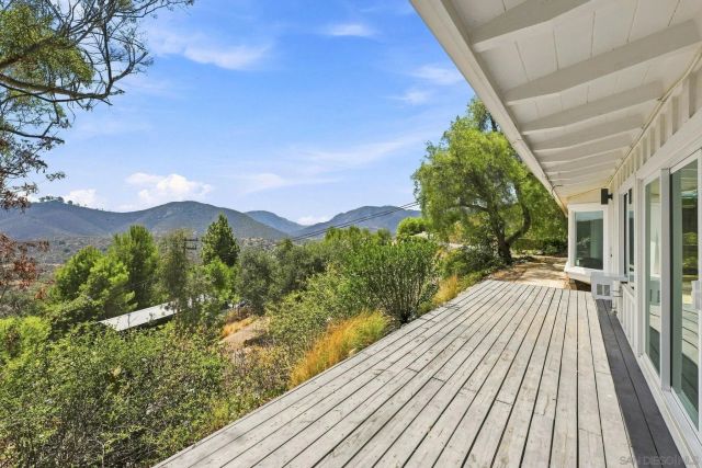 3425 Purer Rd, Escondido, CA 92029
