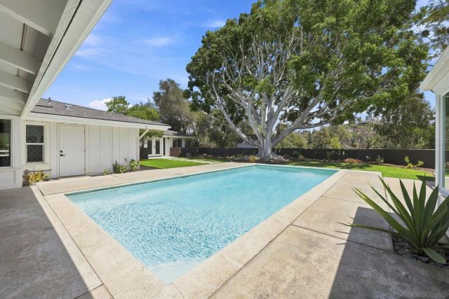 3425 Purer Rd, Escondido, CA 92029