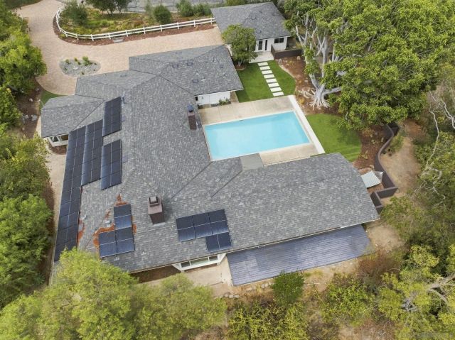 3425 Purer Rd, Escondido, CA 92029