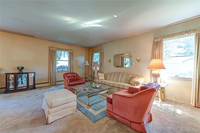 3 High Gate Drive, East Setauket, NY 11733